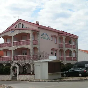 apartmani-nena-povljana.hotelinzadar.com/